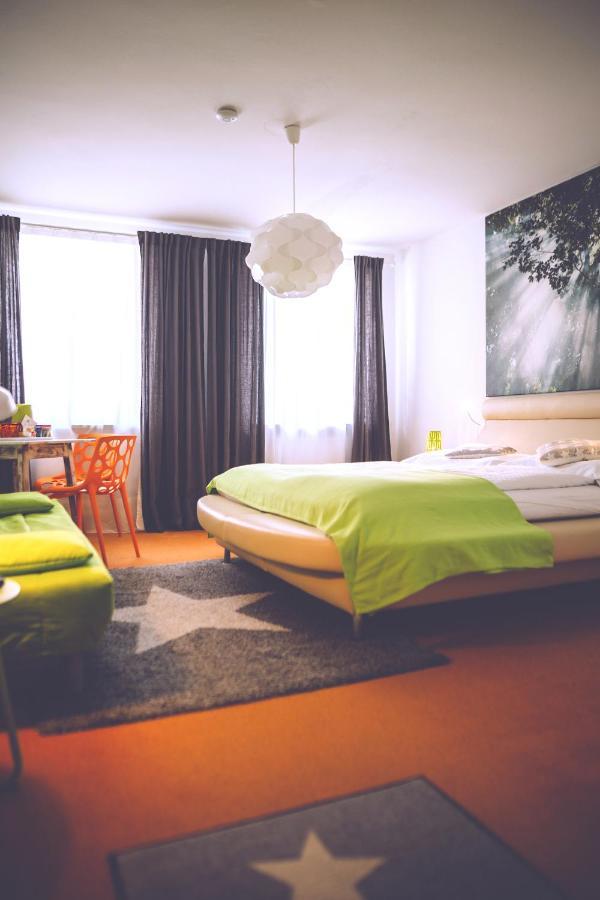 Das Hotel Stern, B&B Kg - Digital & Contactless Check-In ザンクト・ギルゲン エクステリア 写真
