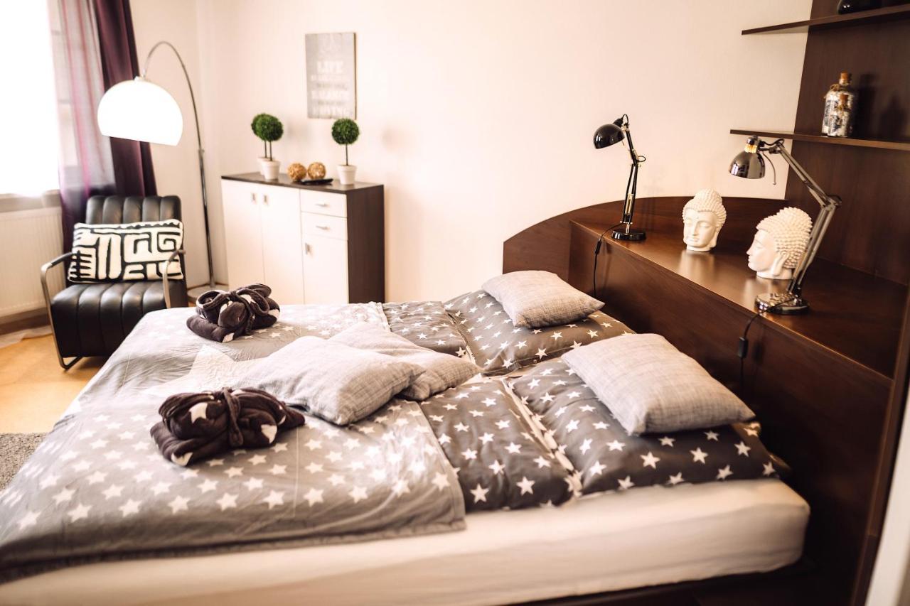 Das Hotel Stern, B&B Kg - Digital & Contactless Check-In ザンクト・ギルゲン エクステリア 写真